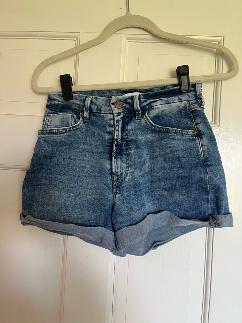 Forever 21 curved high rise Denim Shorts